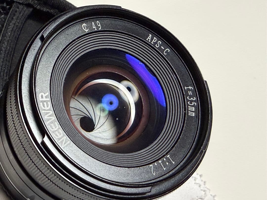 Neewer 35mm F1.2 Sony Eマウント用