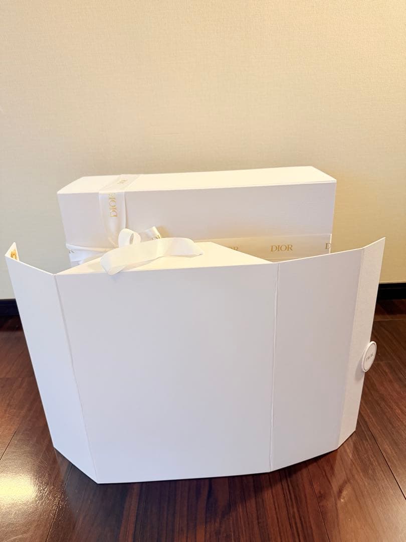 Diorクリスマス 日めくりカレンダー 新品未開封