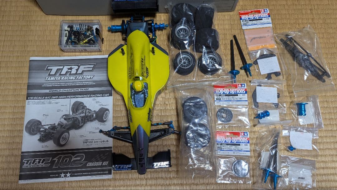 TRF102 TA06R ラジコンカー＆小物部品（収納運搬ケース付）
