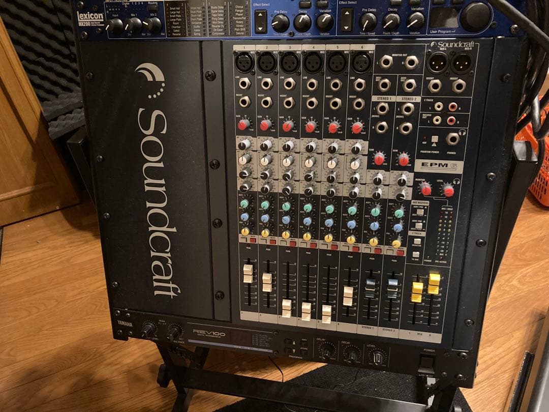 Soundcraft EPM 6 元箱付き
