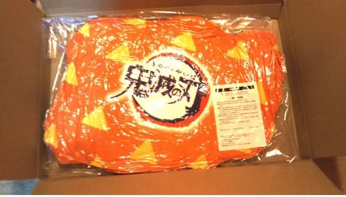 ローソン 土曜の丑の日企画 我妻善逸 ジャンボクッション