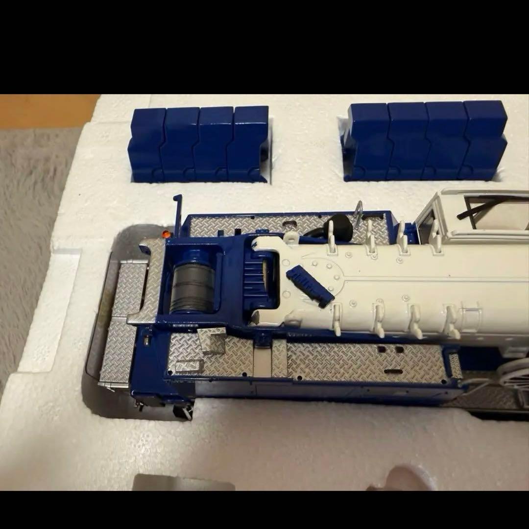 TADANO ATF 400G-6 クレーン模型