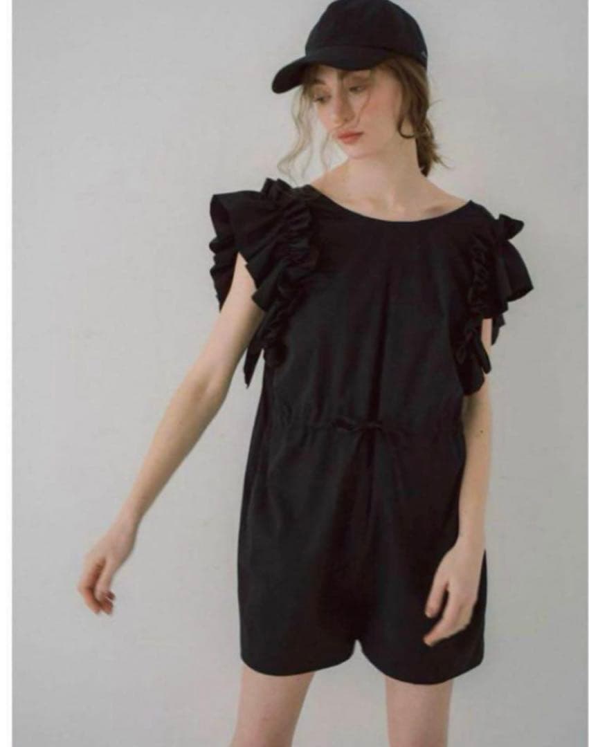 メゾンドドルチェ　maison de dolce. ノースリーブラッシュガード