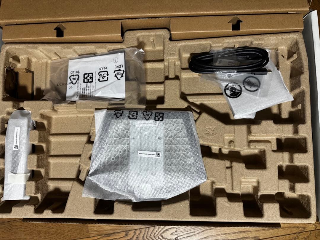 ②DELL S2721Q 27インチ　4K ディスプレイ　モニター