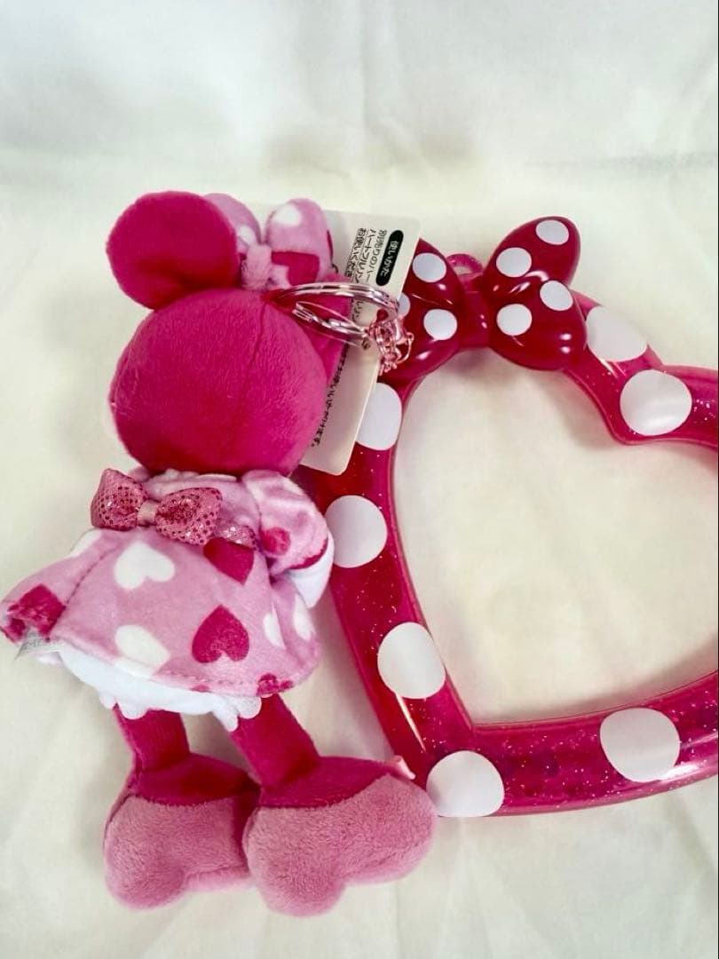 ミニーパルパルーザ　ぬいぐるみバッジスマホアクセサリー