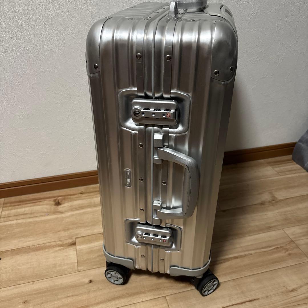 リモワ　トパーズ　45L 4輪　シルバー　キャリーケース　状態良い　最安値