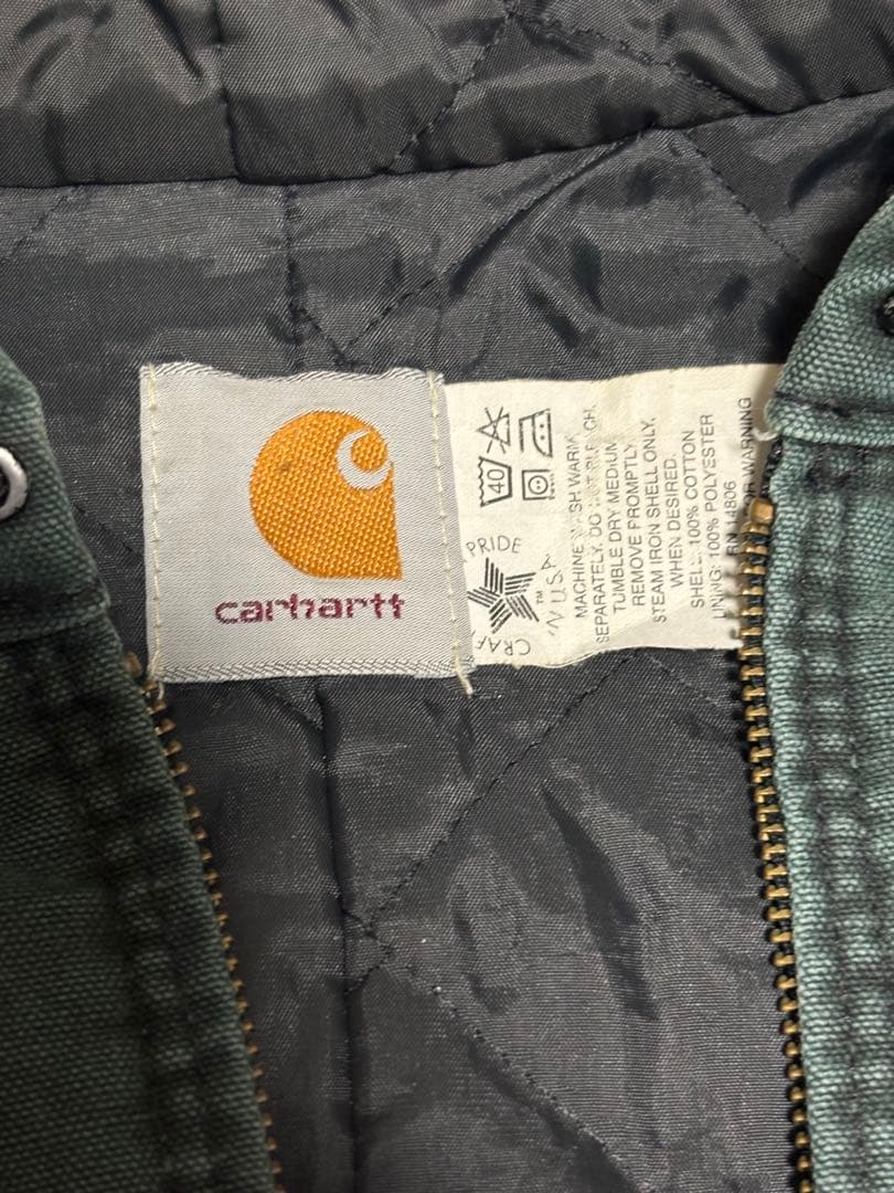 Carhartt フード付きアウター グリーン