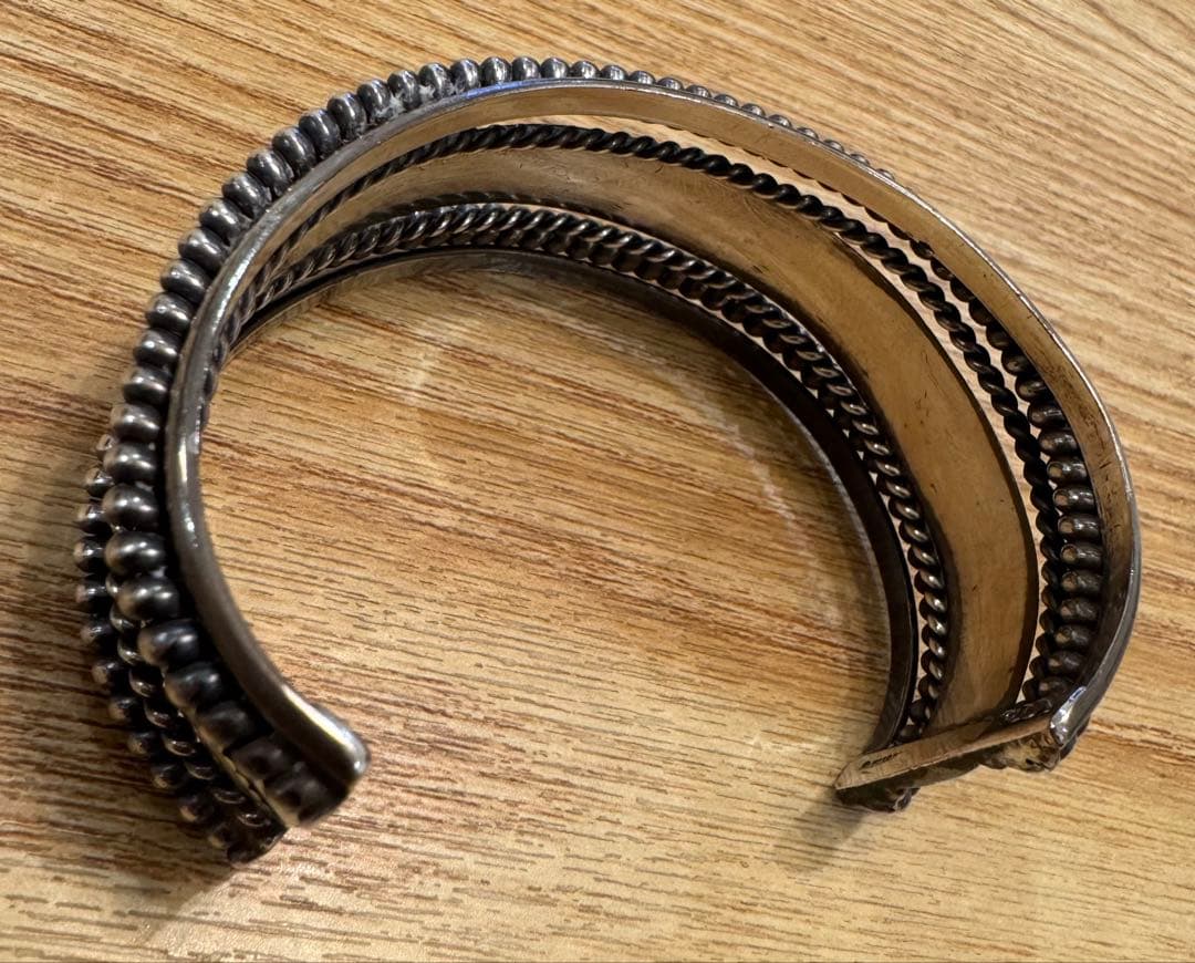 ジ*!様 超希少 ナバホ バングル Navajo 4-Wire Sterling