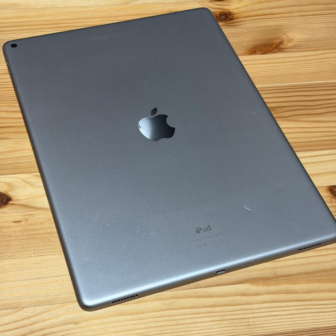 iPad Pro 12.9インチ（第1世代） 32GB 00001