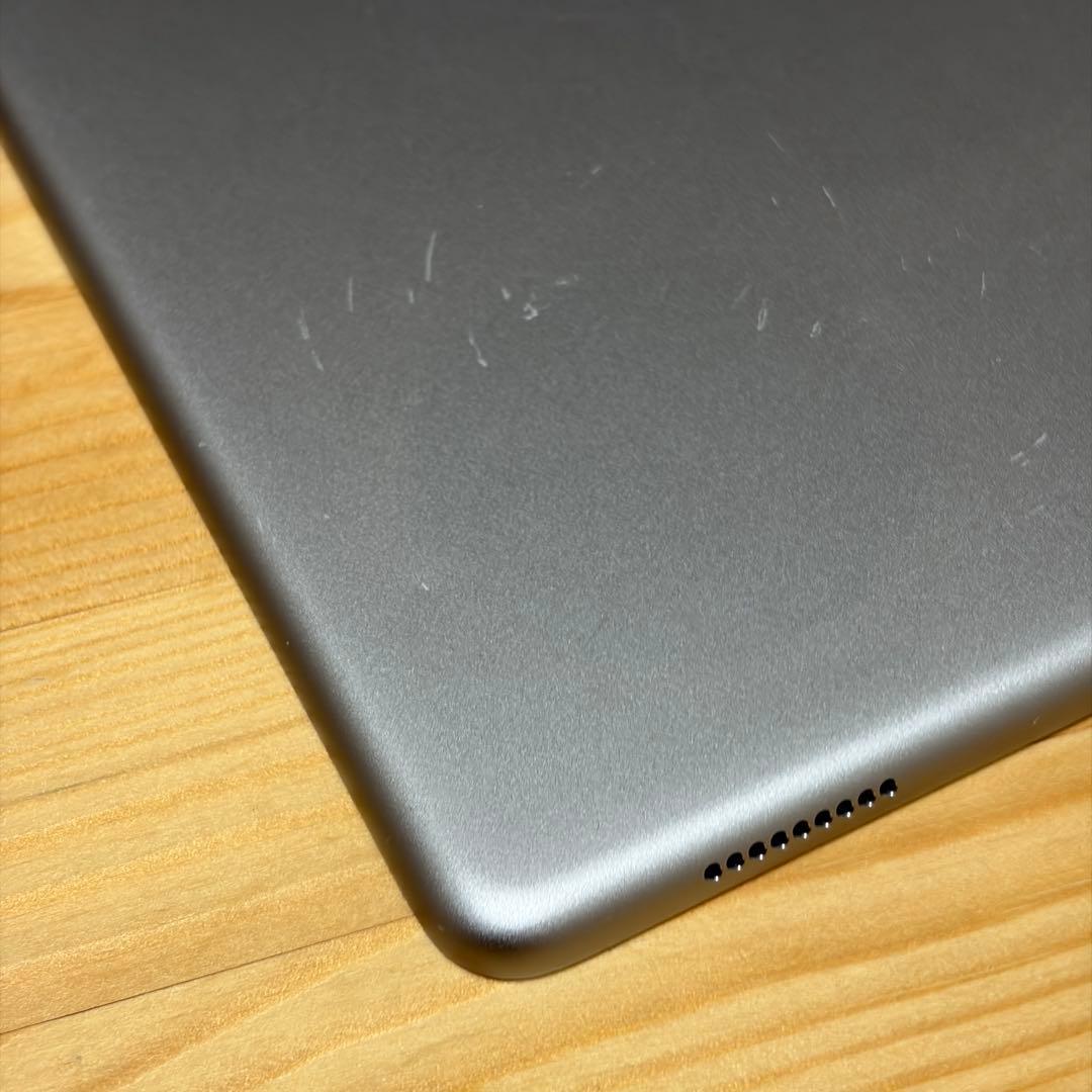 iPad Pro 12.9インチ（第1世代） 32GB 00001