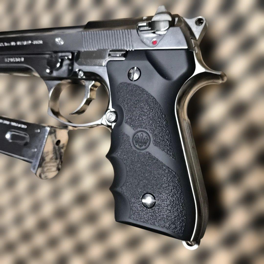 東京マルイ製　M92F　クロームステンレスモデル　状態良好品