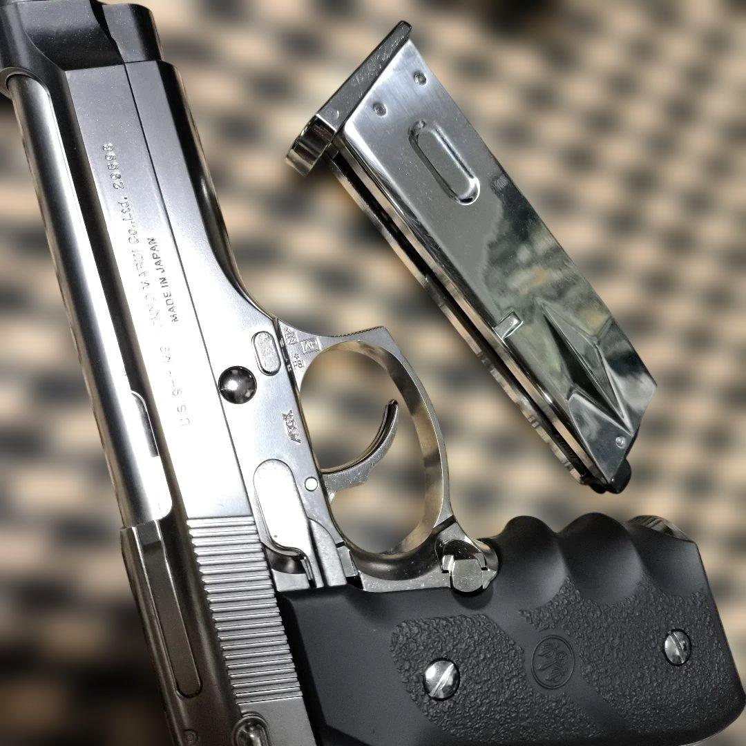 東京マルイ製　M92F　クロームステンレスモデル　状態良好品