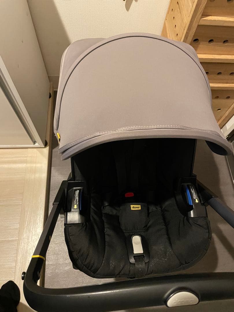 mkkun39様【中古】doona チャイルドシート ベビーカー グレー