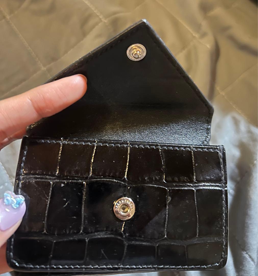 BALENCIAGA ブラック 三つ折り財布 クロコダイル型押しミニウォレット