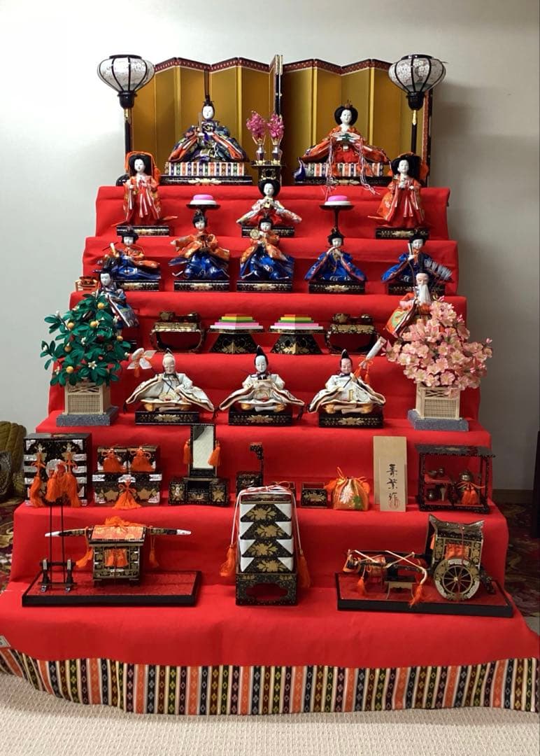 雛人形　七段飾り　熊野　寿繁作　105巾