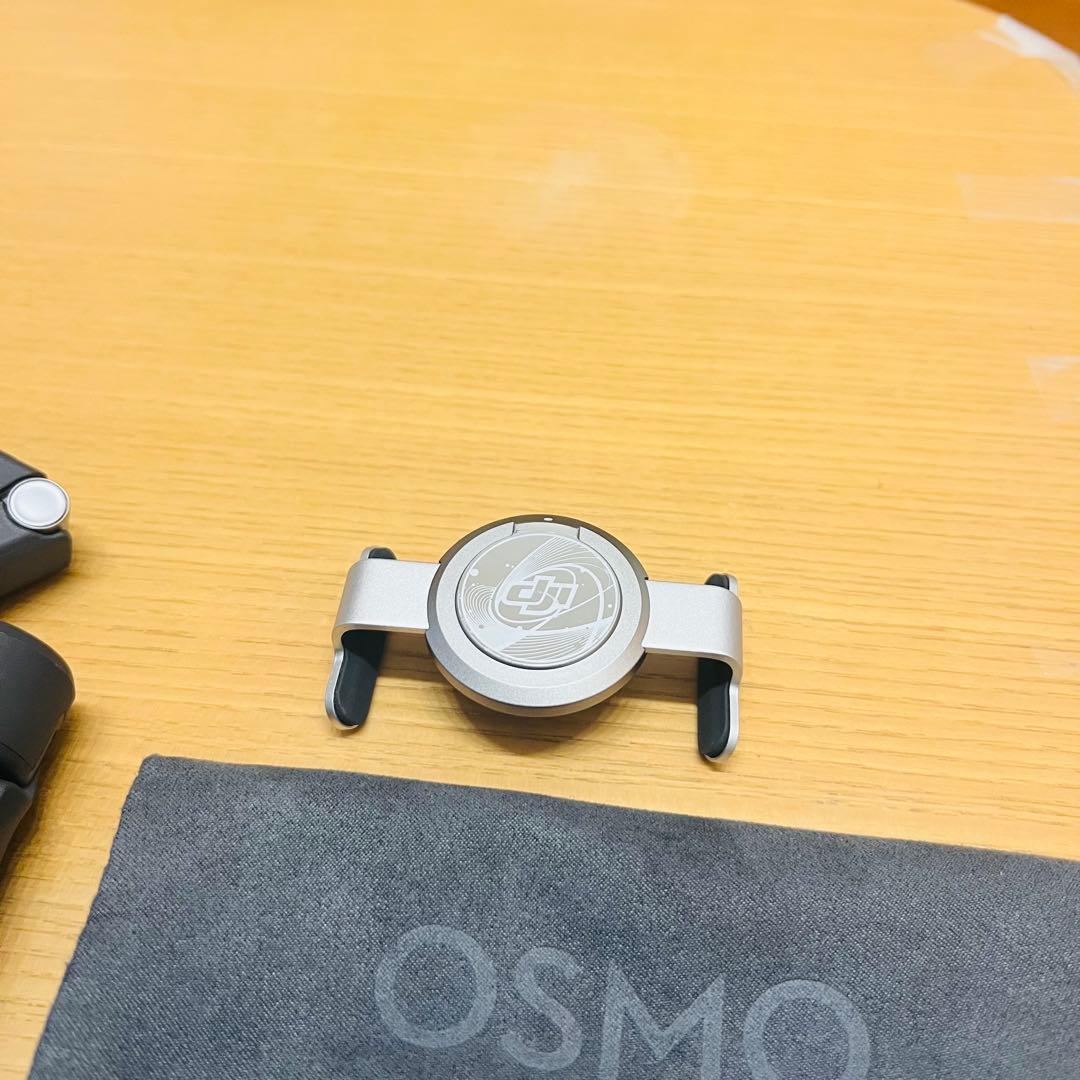 【未使用に近い】DJI Osmo Mobile 6 スマホジンバル／付属品完備