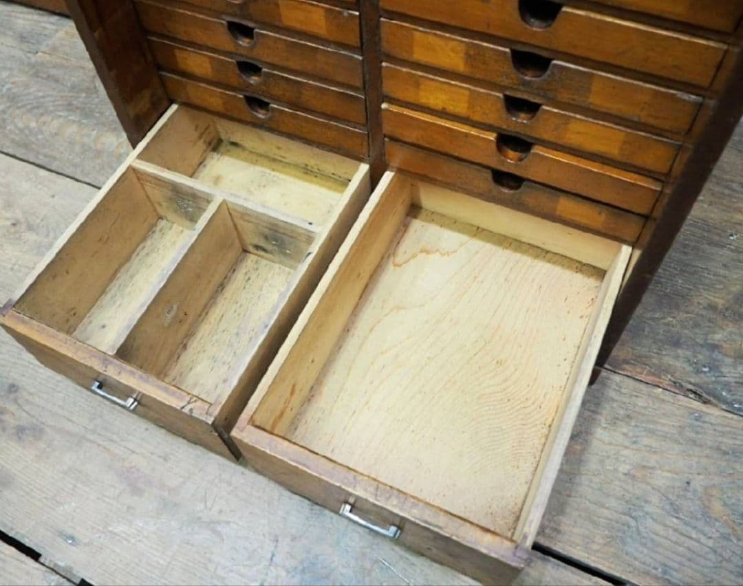 1022 アンティーク　小引き出し　収納棚　チェスト　ケース　レトロ 小物入れ