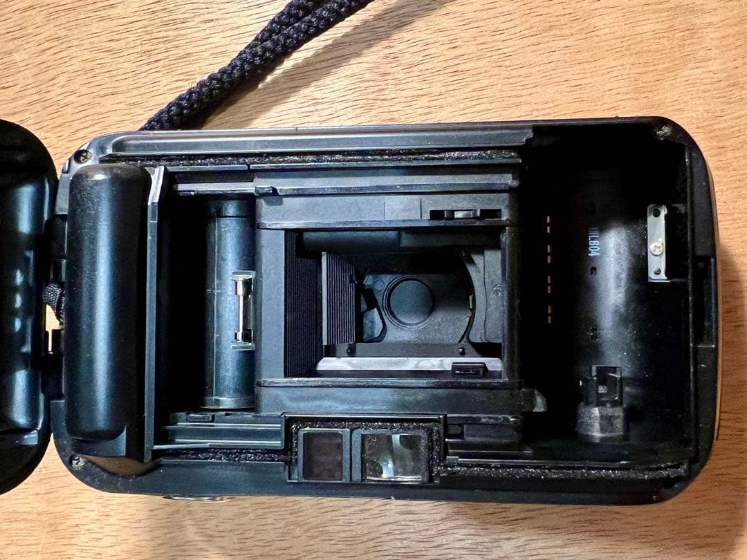 OLYMPUS μ (mju) コンパクトフィルムカメラ 電池付き 試写有り