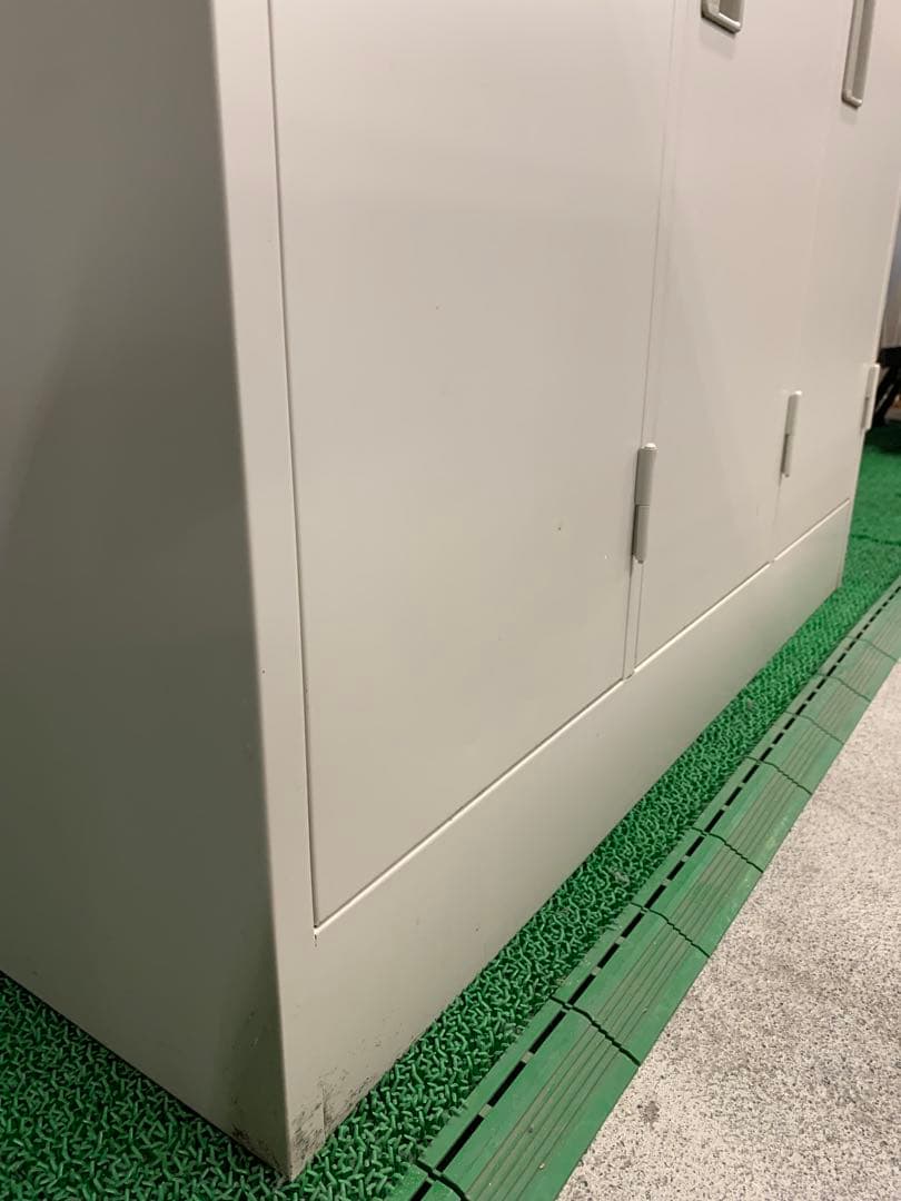 コクヨ　ロッカー　６人用　鍵付　オフィス事務所