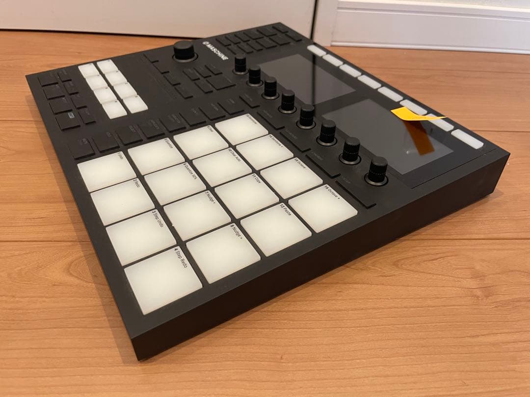 ③ Native Instruments MASCHINE Mk3 ライセンス有