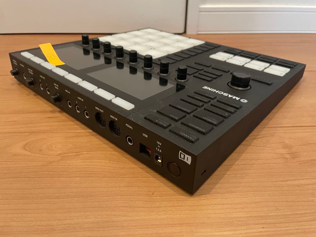 ③ Native Instruments MASCHINE Mk3 ライセンス有