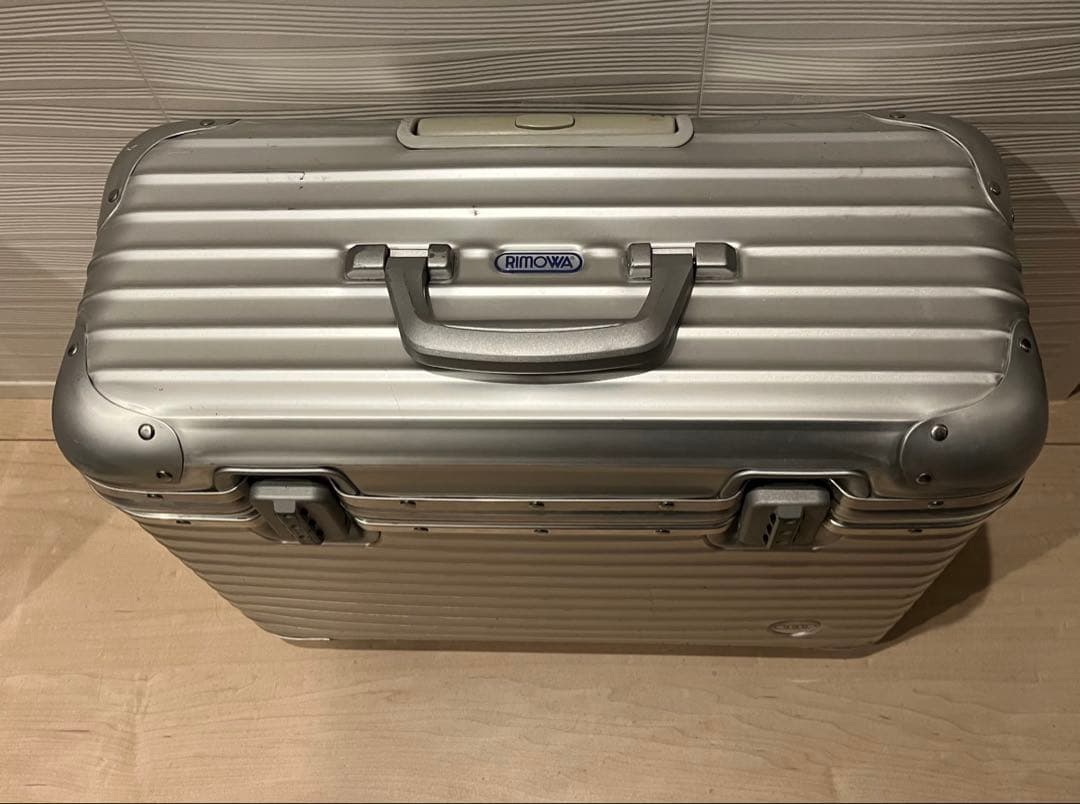 RIMOWA パイロットトロリー 2輪 廃盤　Audi仕様