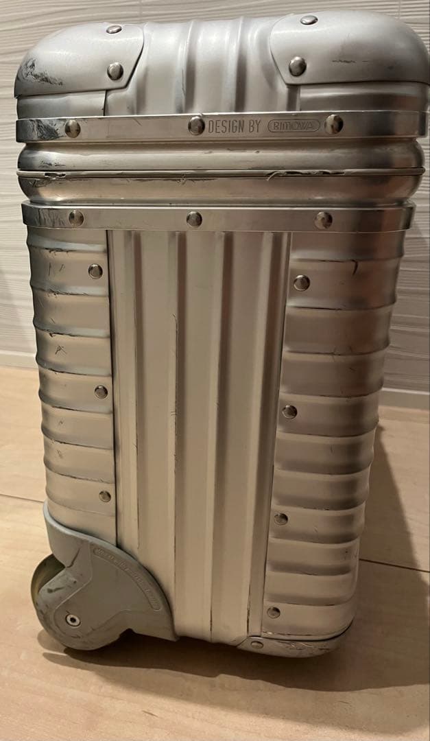 RIMOWA パイロットトロリー 2輪 廃盤　Audi仕様