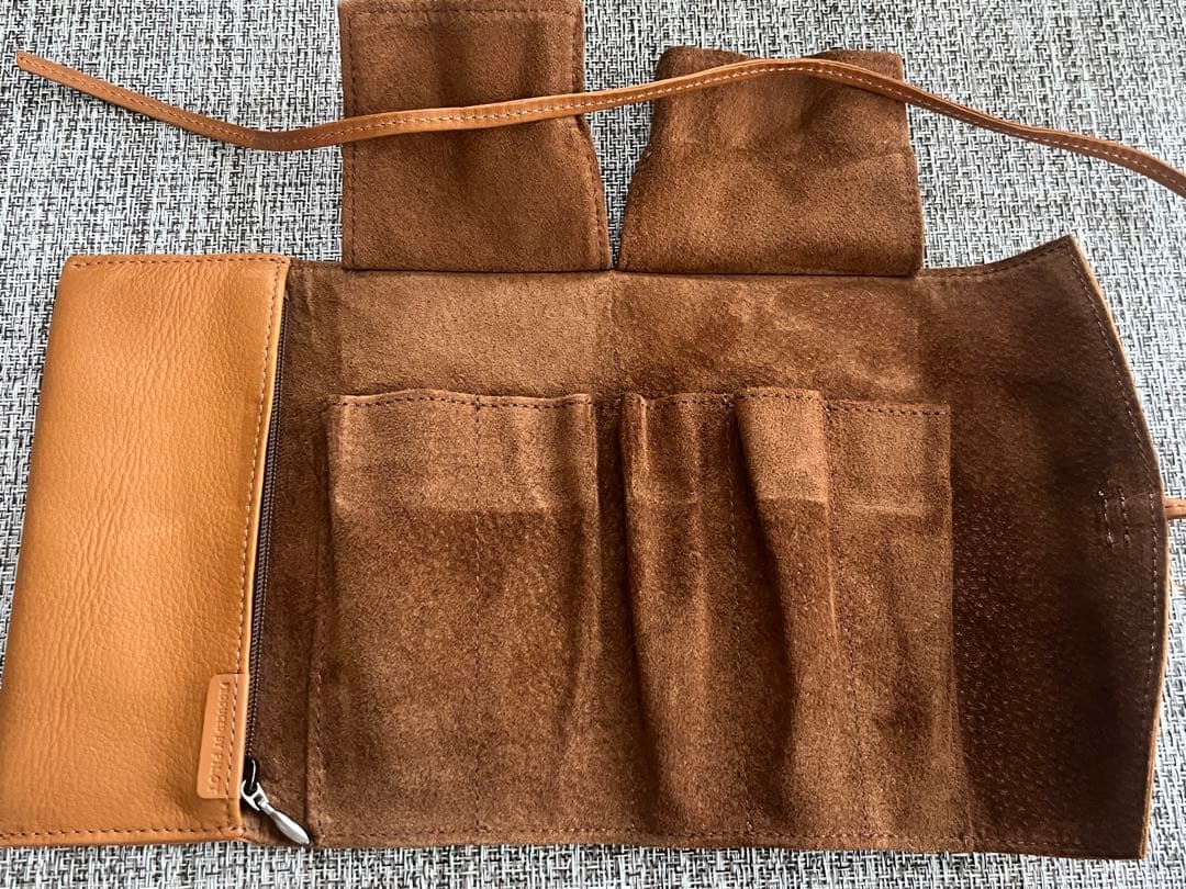 ちーち【新品】Pensemble ロール&ファスナーペンケース PILOT