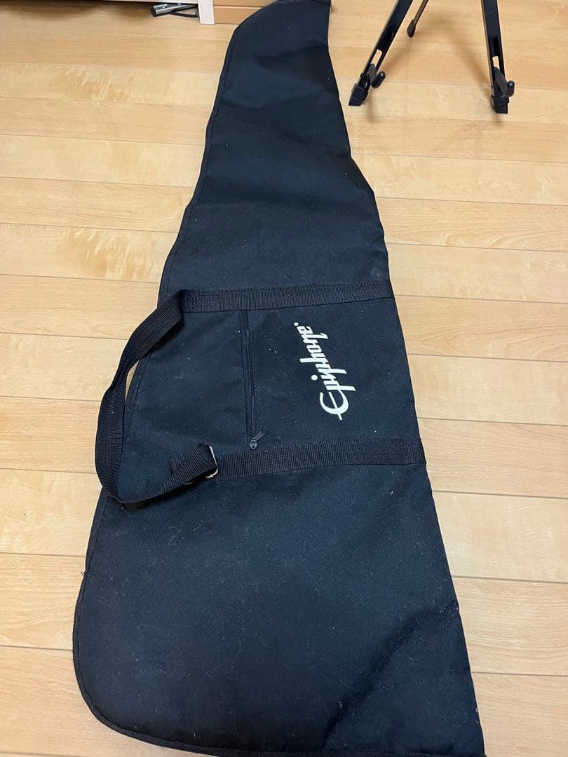 Epiphone Thunderbird 4弦エレキベース