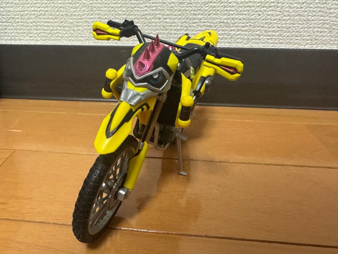 S.H.Figuarts 仮面ライダーレーザー レベル2