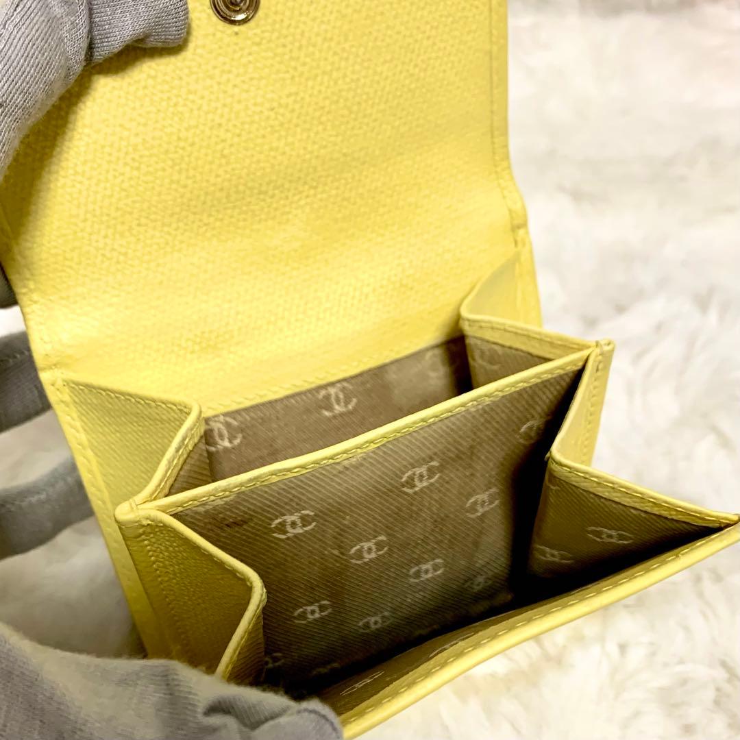 シャネル　3つ折り財布　wホック　ココマーク　レモンイエロー
