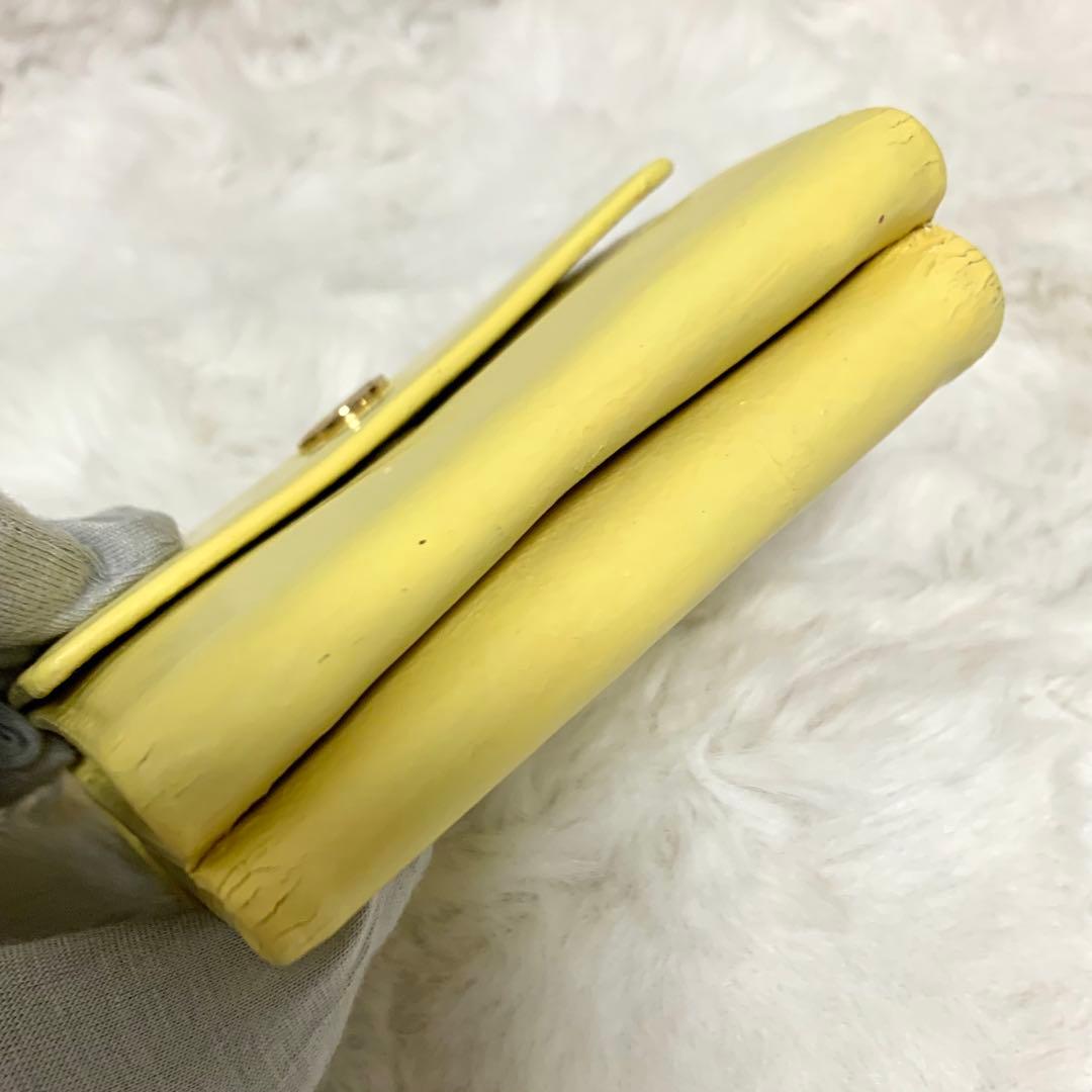 シャネル　3つ折り財布　wホック　ココマーク　レモンイエロー