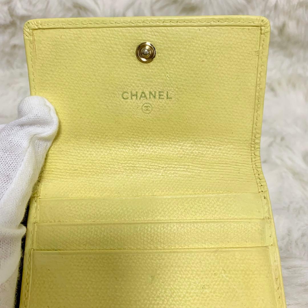 シャネル　3つ折り財布　wホック　ココマーク　レモンイエロー