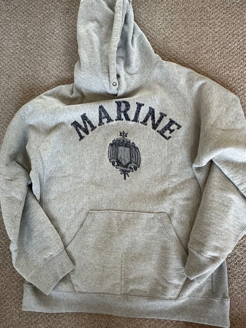 AUBERGE / ロゴ刺繍 フードパーカ サイズ40