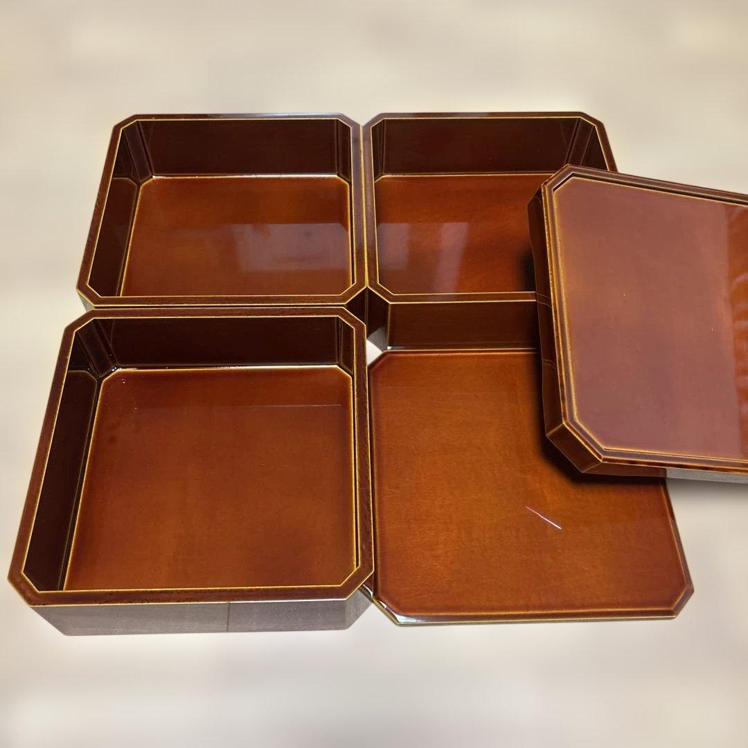 飛騨高山春慶塗　漆器 三段重　台付隅切三段重6寸5分　￼未使用品　木製　うるし塗