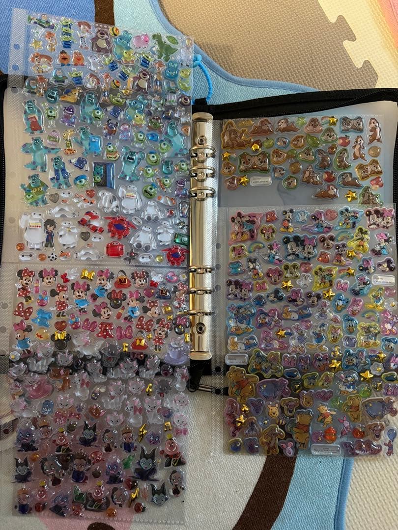 ディズニー　ボンドロミニ(新品) ＋ シール帳完成品