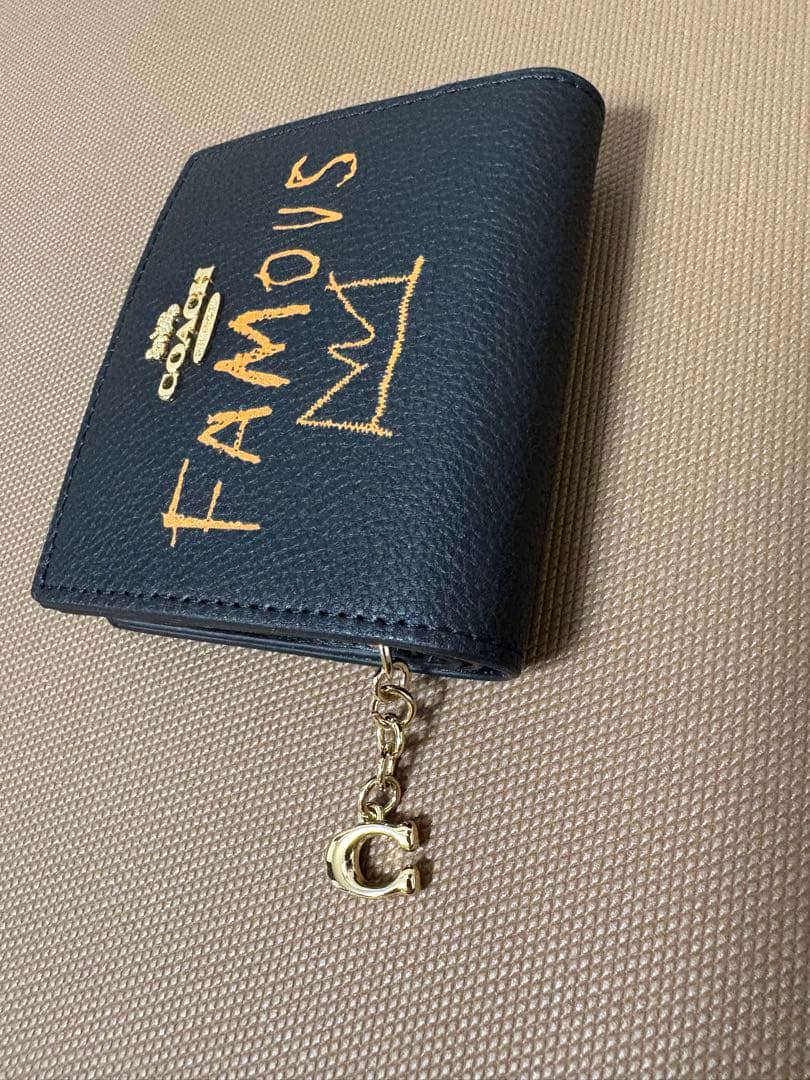 【新品】コーチ　二つ折り財布