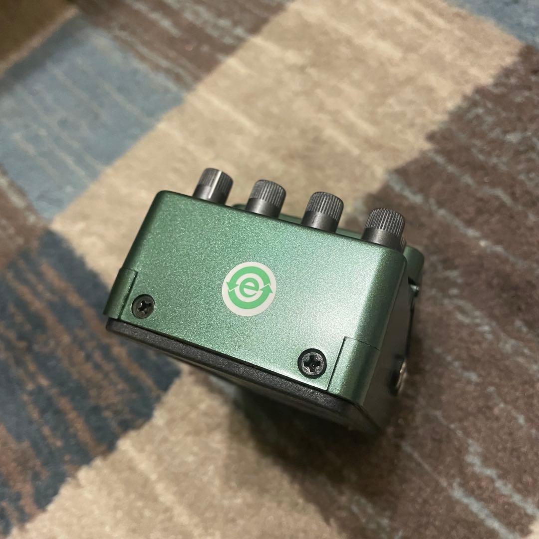 ギター BEHRINGER EM600