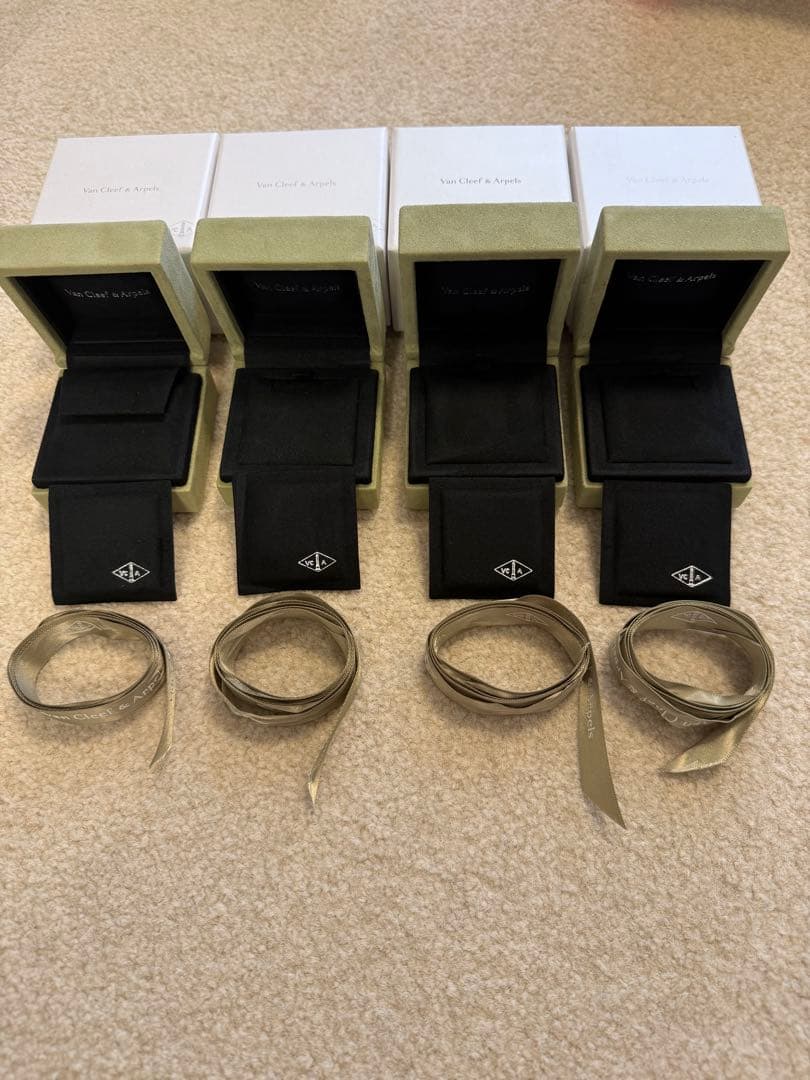 ヴァンクリ　空箱　4箱セット　ネックレスケース　ピアスケース