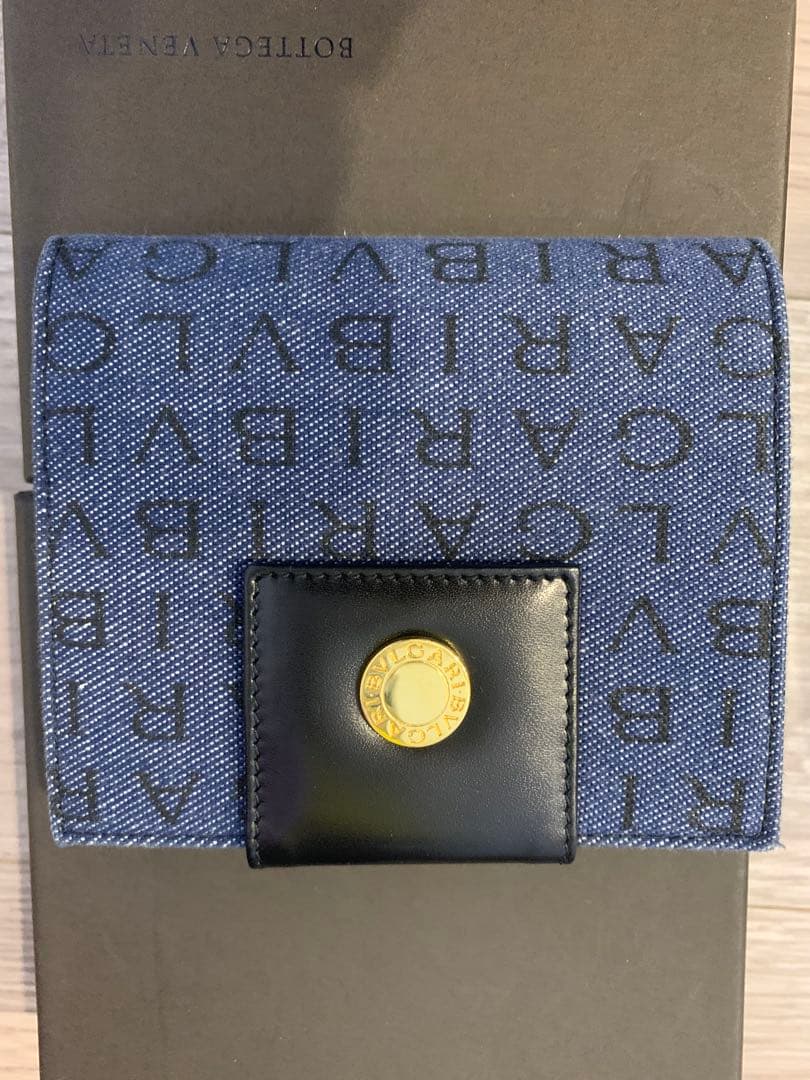 ブルガリ　二つ折り財布