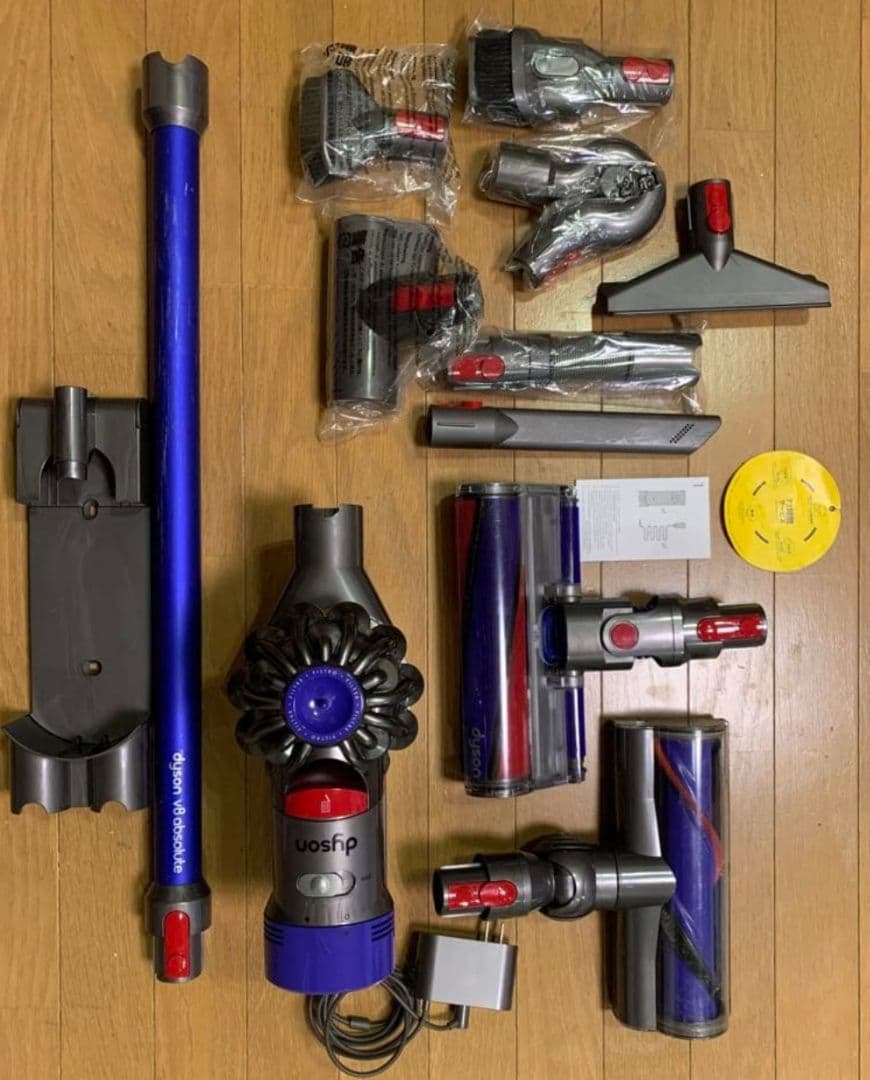 動作35分Dyson 純正ｖ7 掃除機 各種アタッチメント付き