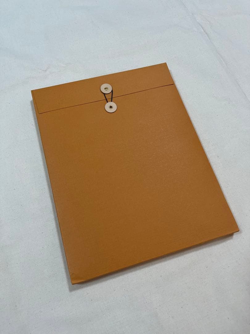 Louis Vuitton トラベルブック【London】