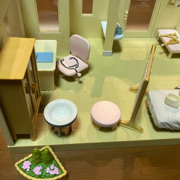 シルバニアファミリー　森のお医者さん　H01