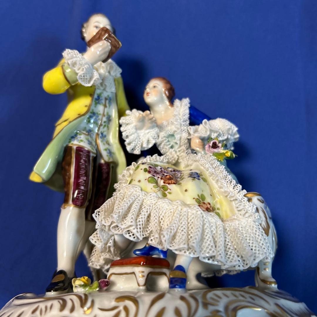 ドレスデンvolkstedt(フォルクシュテット)レース人形フィギュリン