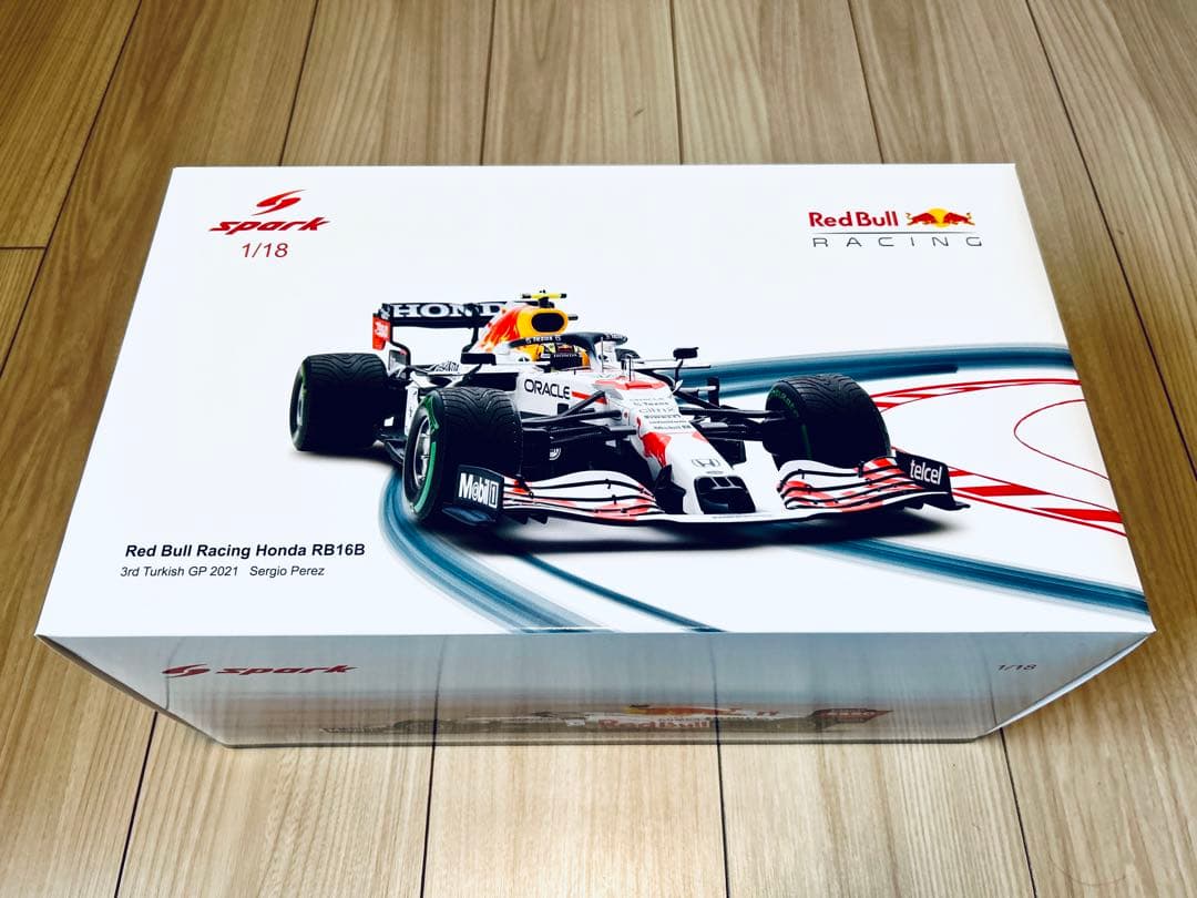 スパーク レッドブル RB16B 1/18 ミニカー トルコGP ペレス