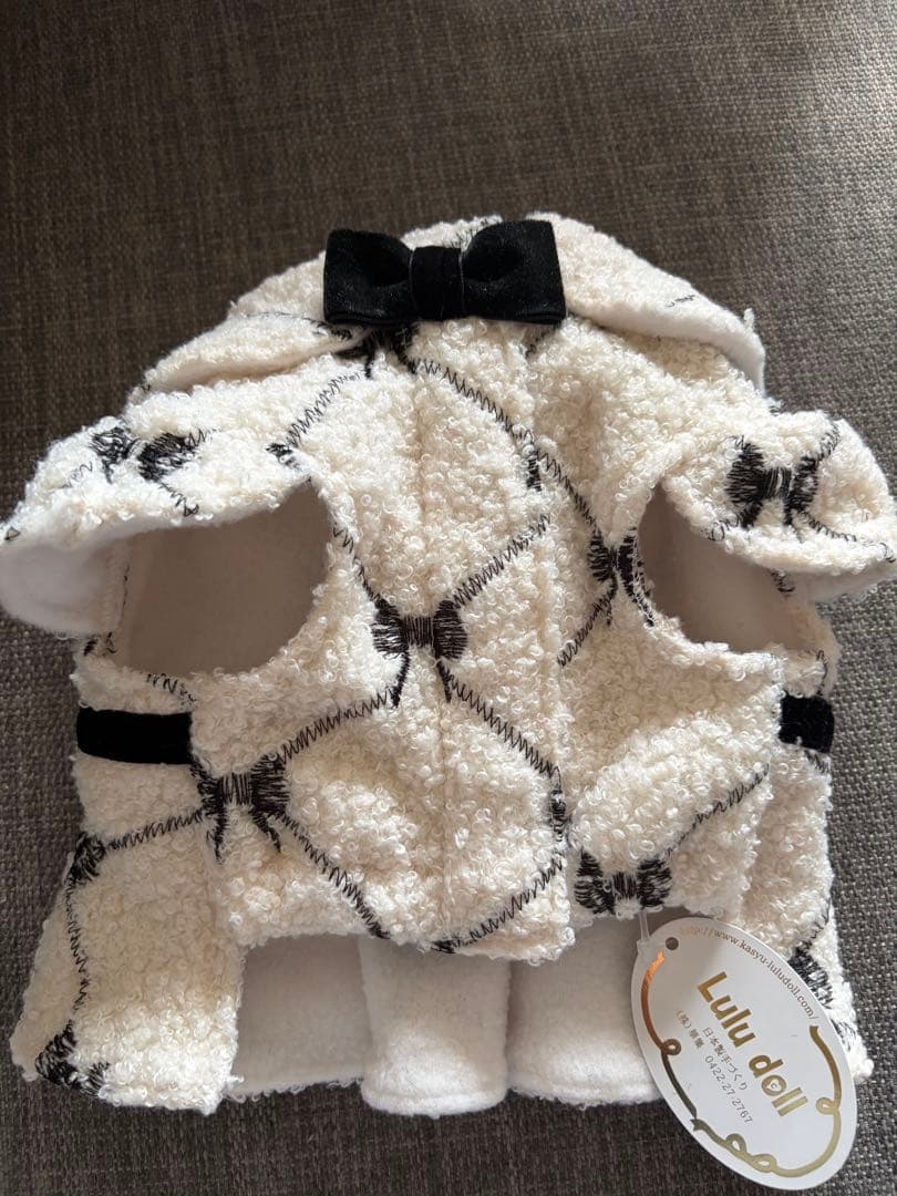 Lulu doll チェックリボン柄ボア犬服 ホワイト