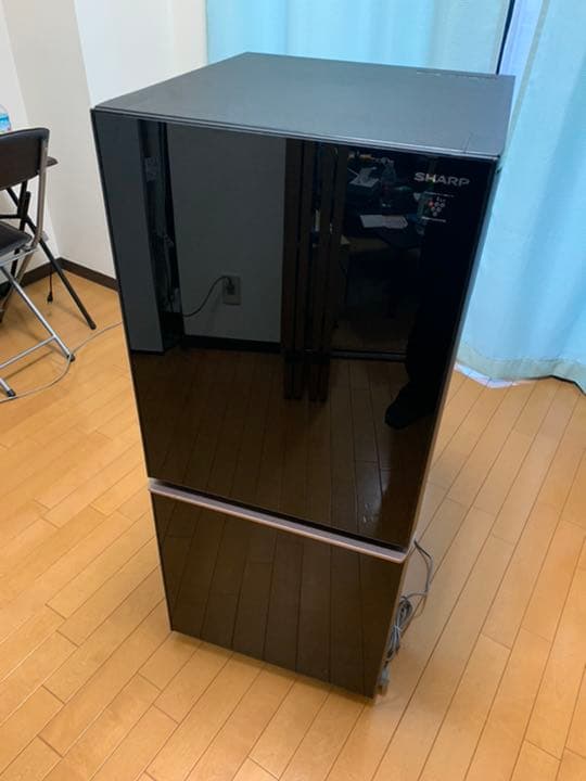 シャープ冷蔵庫　137L SJ-GD14E-B