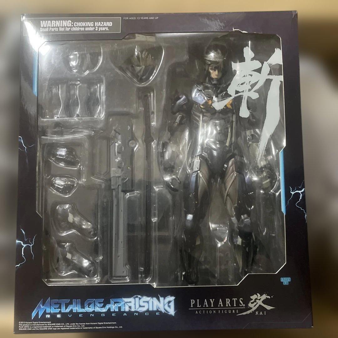 L GEAR RISING PLAY ARTS改 雷電 メタルギア