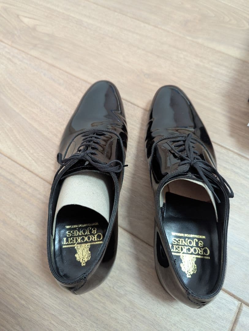 Crockett & Jones エナメルシューズ