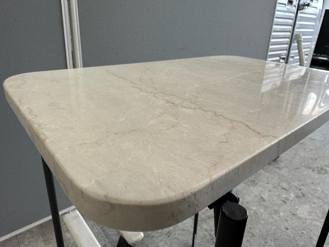 ZARA 　マーブル サイドテーブル　大理石　ホワイト